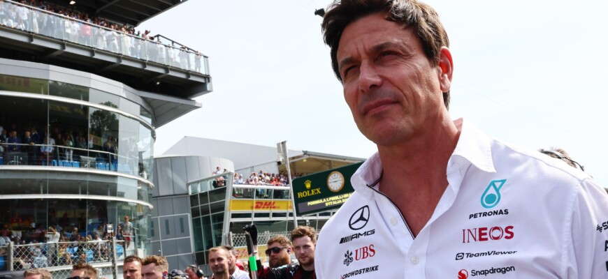 F1: Wolff desconversa sobre Red Bull ter copiado o conceito “zeropod” da Mercedes