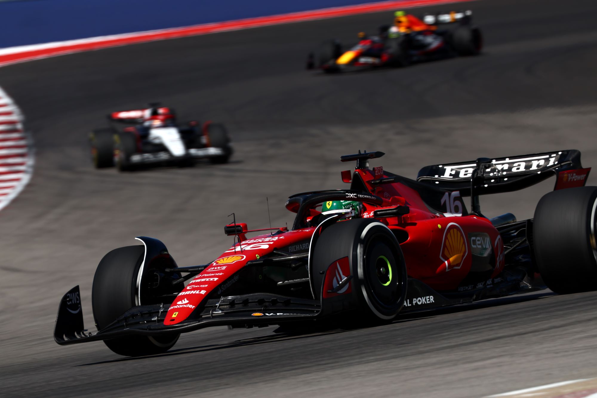 Verstappen vence nos Estados Unidos depois de largar em 6º