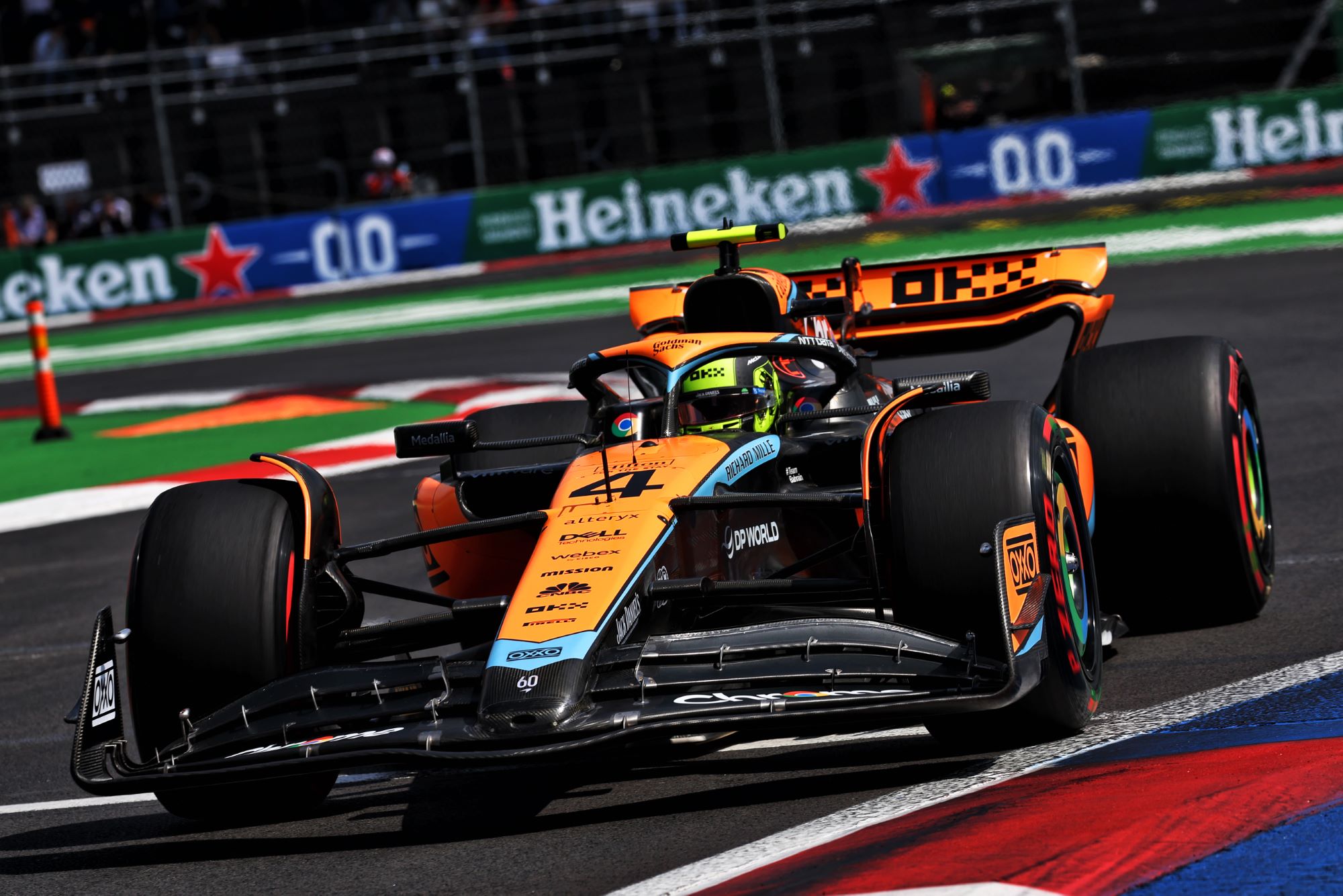 F1: McLaren investiga possível ligação entre upgrades e aumento de erros dos pilotos