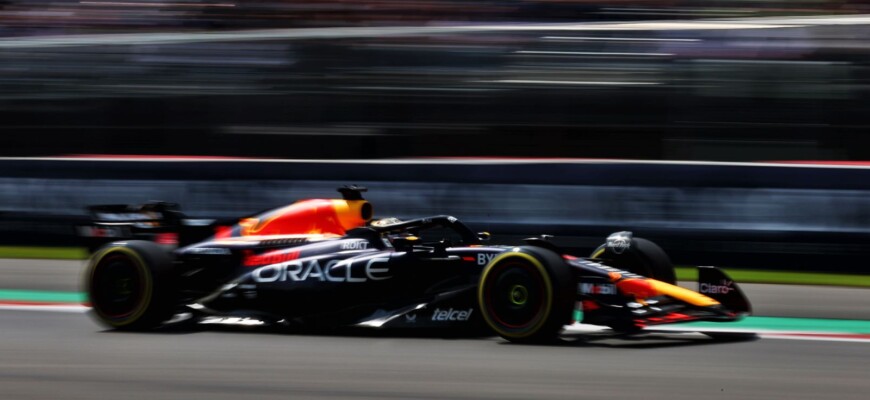 Motor Racing - Formula One World Championship - Mexican Grand Prix - Practice Day - Mexico City, Mexico