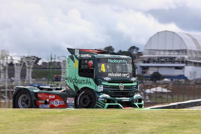 Copa Truck: Monteiro fica apenas 0s06 da pole e larga na 1ª fila