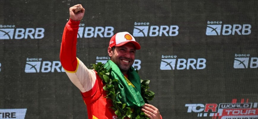 Galid Osman e a W2 Pro GP são os primeiros campeões da história do TCR Brasil