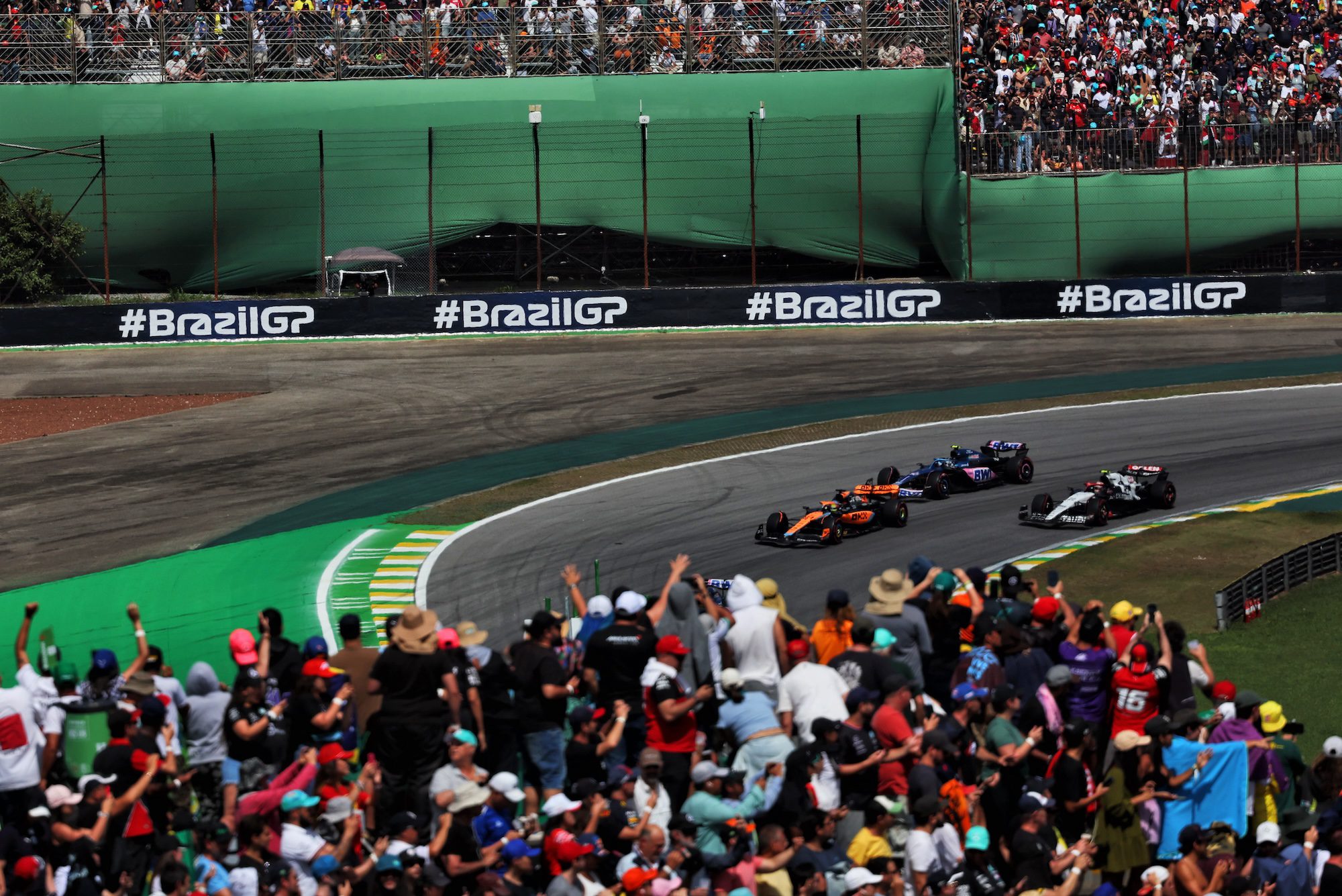 F1: GP de São Paulo tem disputa em aberto entre pilotos e equipes