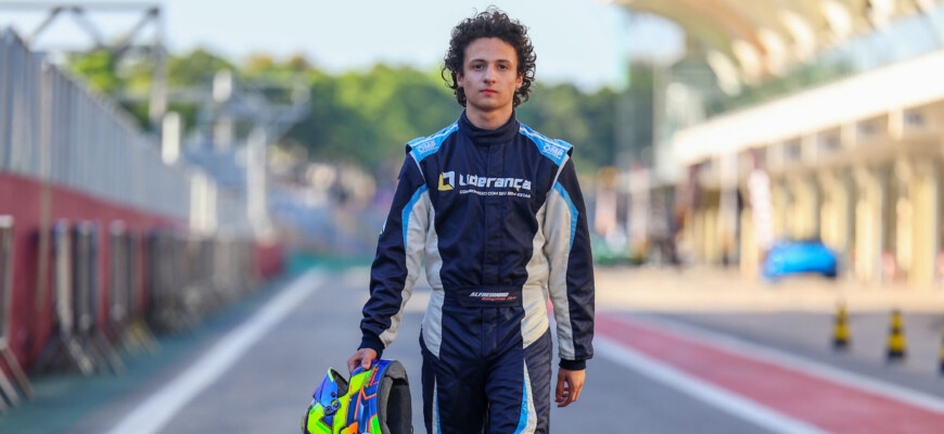 Aos 15 anos, campeão brasileiro de kart disputa super prêmio da Stock Series em 2024