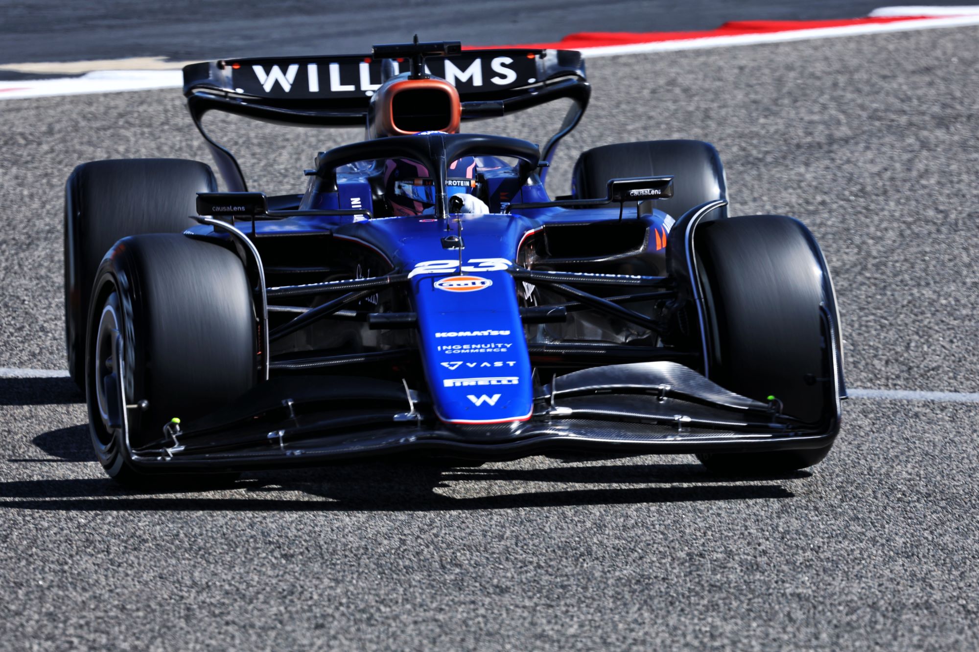 F1: Williams enfrenta desafios no primeiro dia de testes no Bahrein