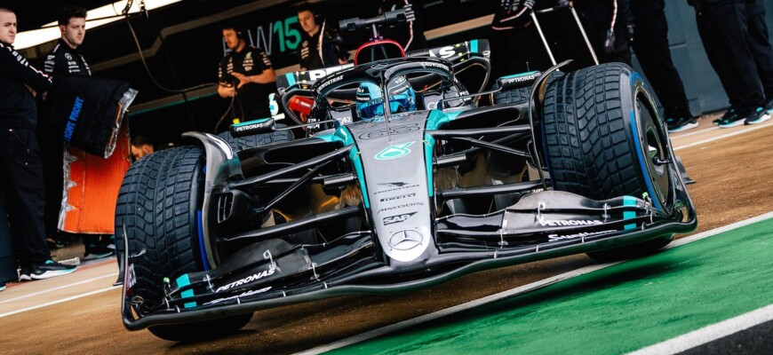 Mercedes-AMG F1 W15 Shakedown