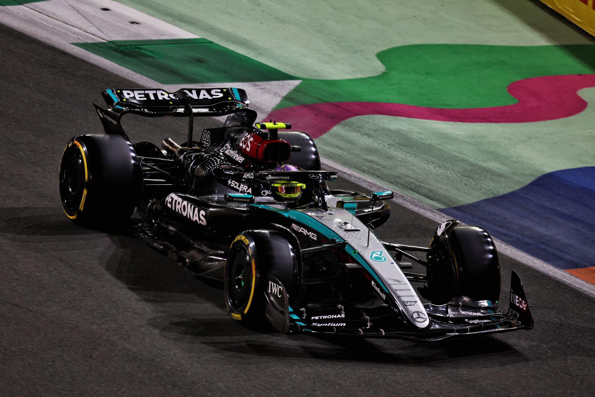F1: “Não tivemos um bom desempenho neste fim de semana”, afirmou diretor da Mercedes