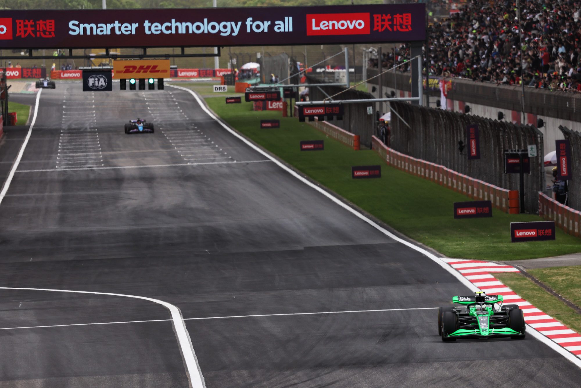 F1: Asfalto “pintado” na China pegou Pirelli e equipes de surpresa