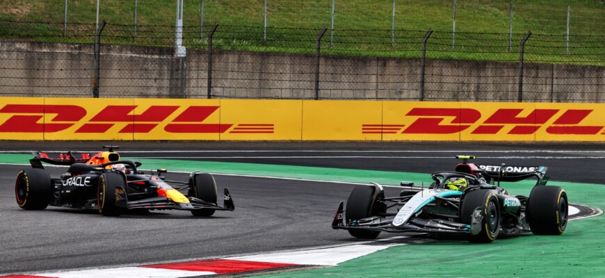 F1: Mercedes explica dificuldades de Hamilton na China