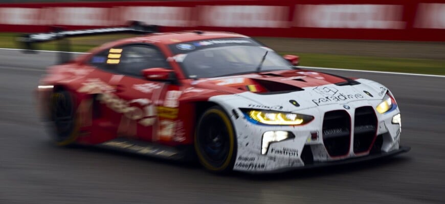 FIA WEC: BMW M4 GT3 garante dobradinha em Imola com Augusto Farfus no topo do pódio