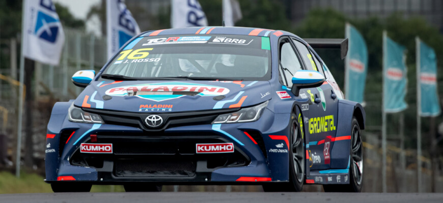 Juan Ángel Rosso dispara na pista e fatura vitória na corrida 2 do TCR Brasil em Cascavel