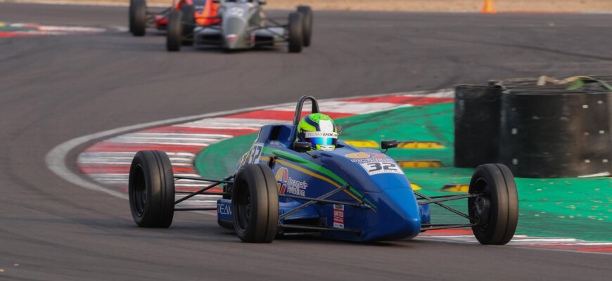 Isaac Canto conquistou seu primeiro pódio no United Formula Ford Championship