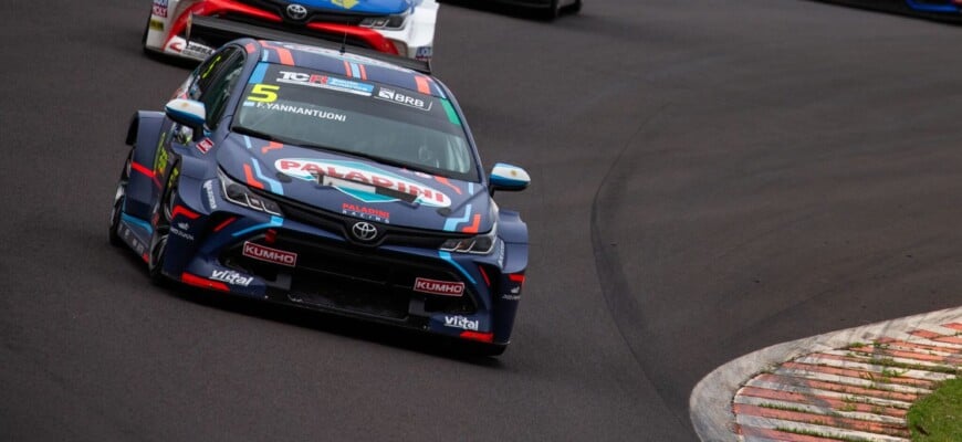 Fabián Yannantuoni fecha etapa do TCR South America com vitória na corrida 2 em Cascavel