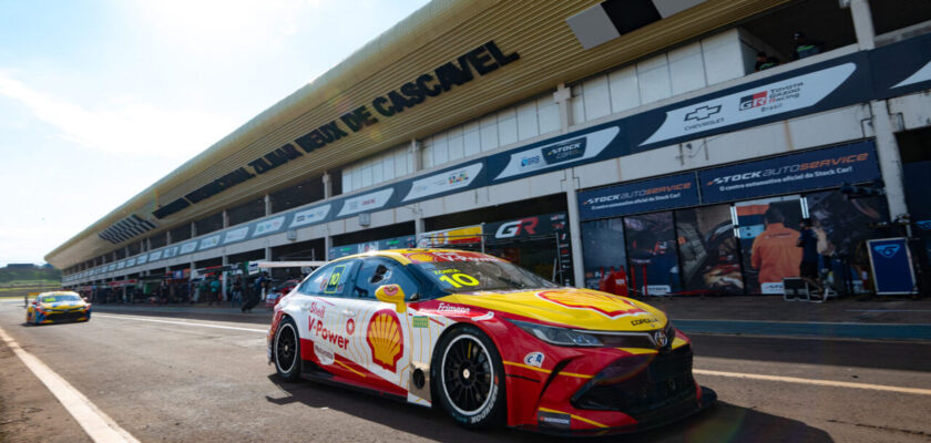 Ricardo Zonta larga em primeiro na sprint da Stock Car em Cascavel