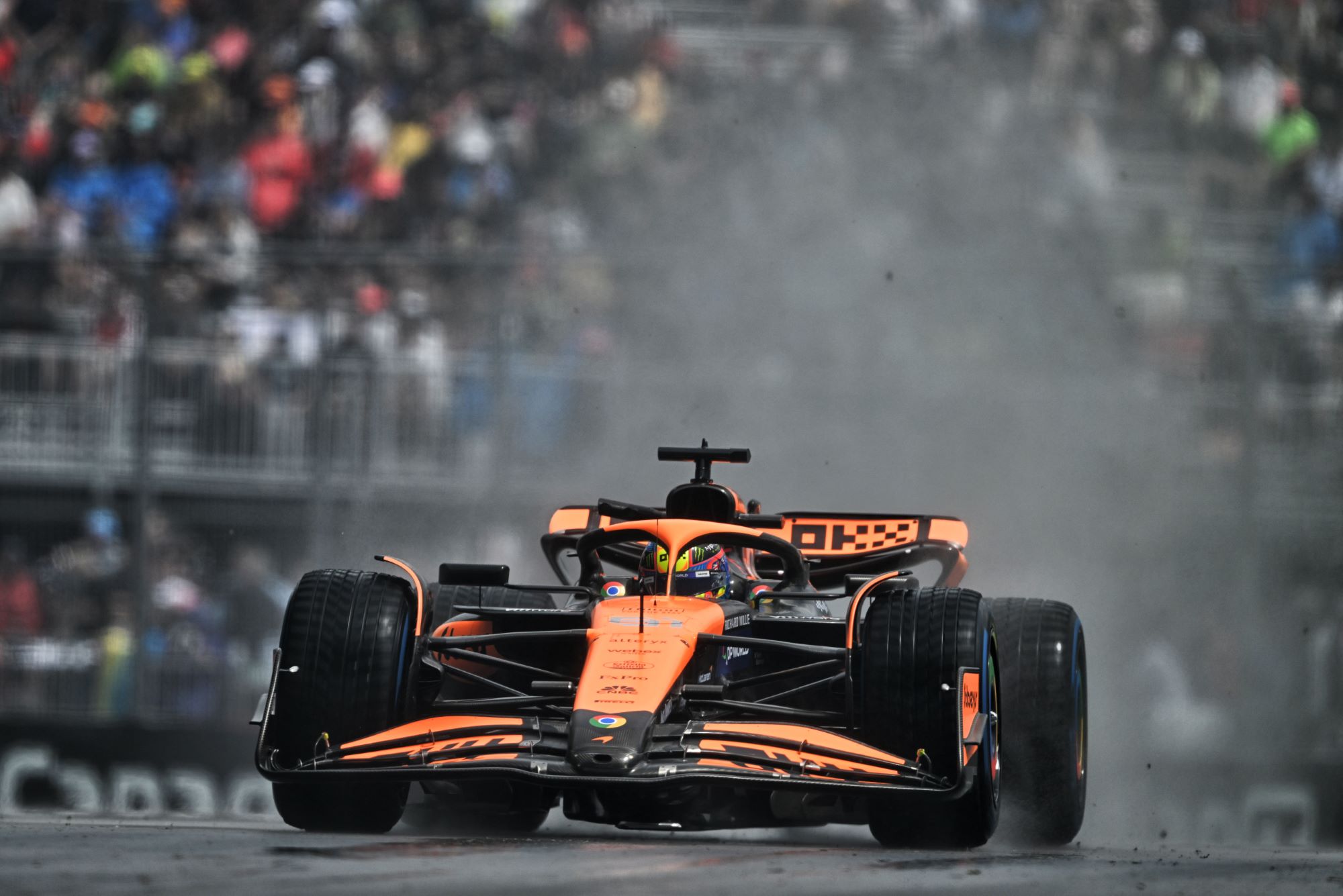 McLaren mantiene la estrategia pese al desafío inicial en el GP de España