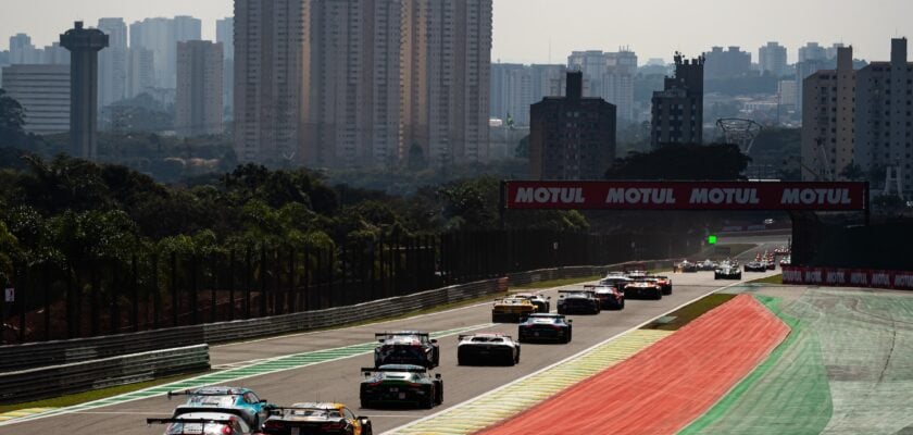 6 Horas de São Paulo: Toyota #7 segue líder na hora 2 e mudança na GT3