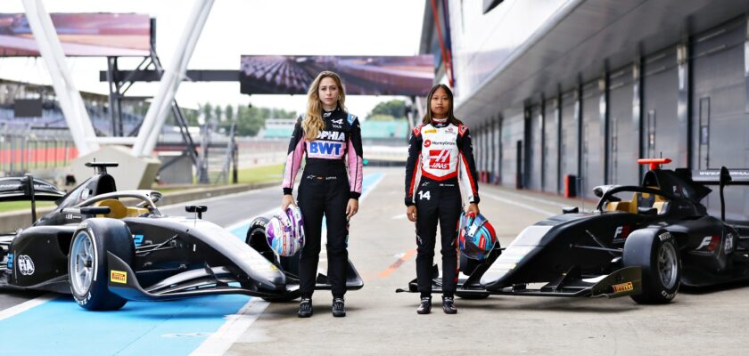 Flörsch e Chambers testam carros de F2 e F3 em Silverstone