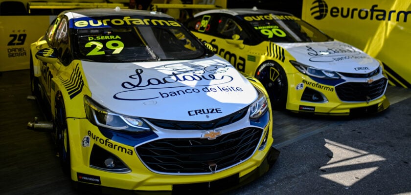 Tricampeões Ricardo Maurício e Daniel Serra lideram treinos da Stock Car em BH