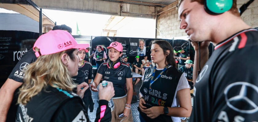 Estagiárias do FIA Girls on Track Brasil pegam no pesado na Copa Truck em Cascavel