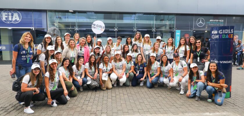 F1 recebe mais uma FIA Girls on Track Brasil Experiência para Estudantes no GP de São Paulo