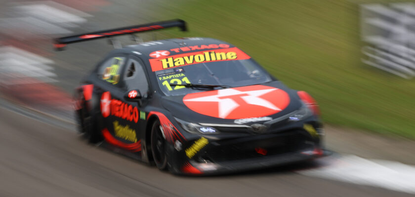 Felipe Baptista garante vitória maiúscula no Velopark e é líder absoluto da Stock Car