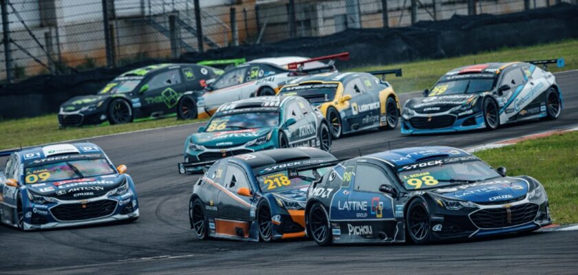 Gama e Schotten triunfam nas corridas 2 e 3 da etapa do Velopark da Stock Series