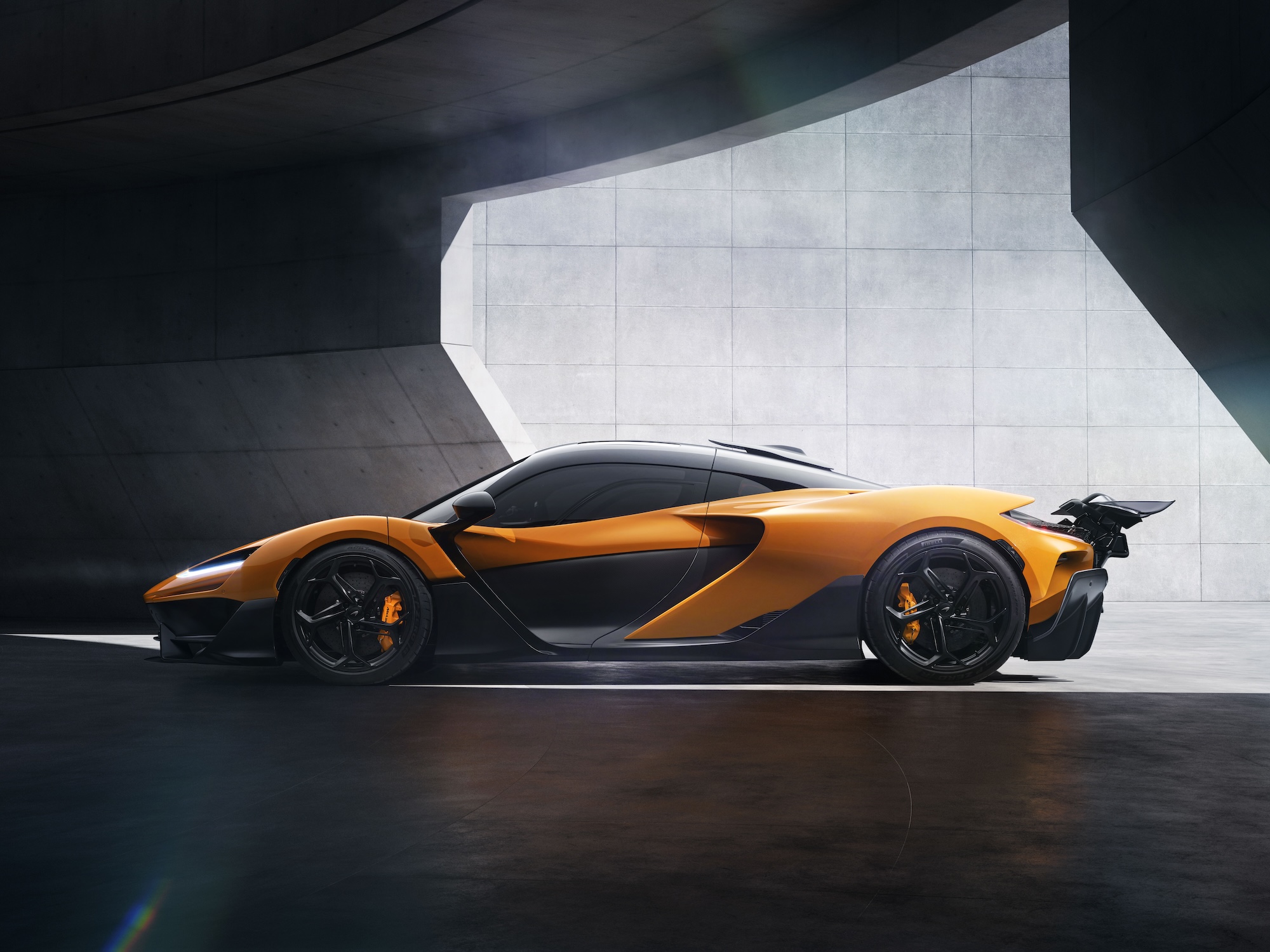 Novo McLaren W1: equipe de Fórmula 1 lança o "verdadeiro supercarro"