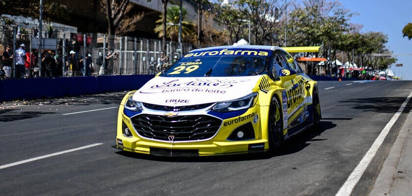 Daniel Serra vence corrida 1 da Stock Car em Buenos Aires