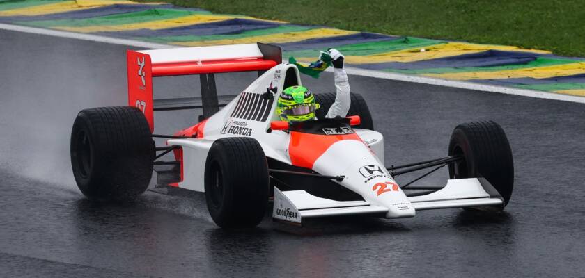 F1: Veja as fotos de Hamilton pilotando a McLaren MP4/5B de Senna em Interlagos