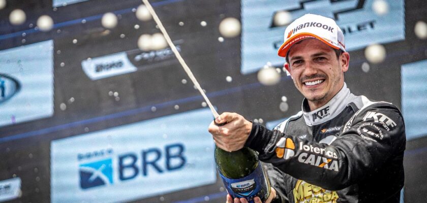 Guilherme Salas chega ao pódio na etapa de Goiânia da Stock Car