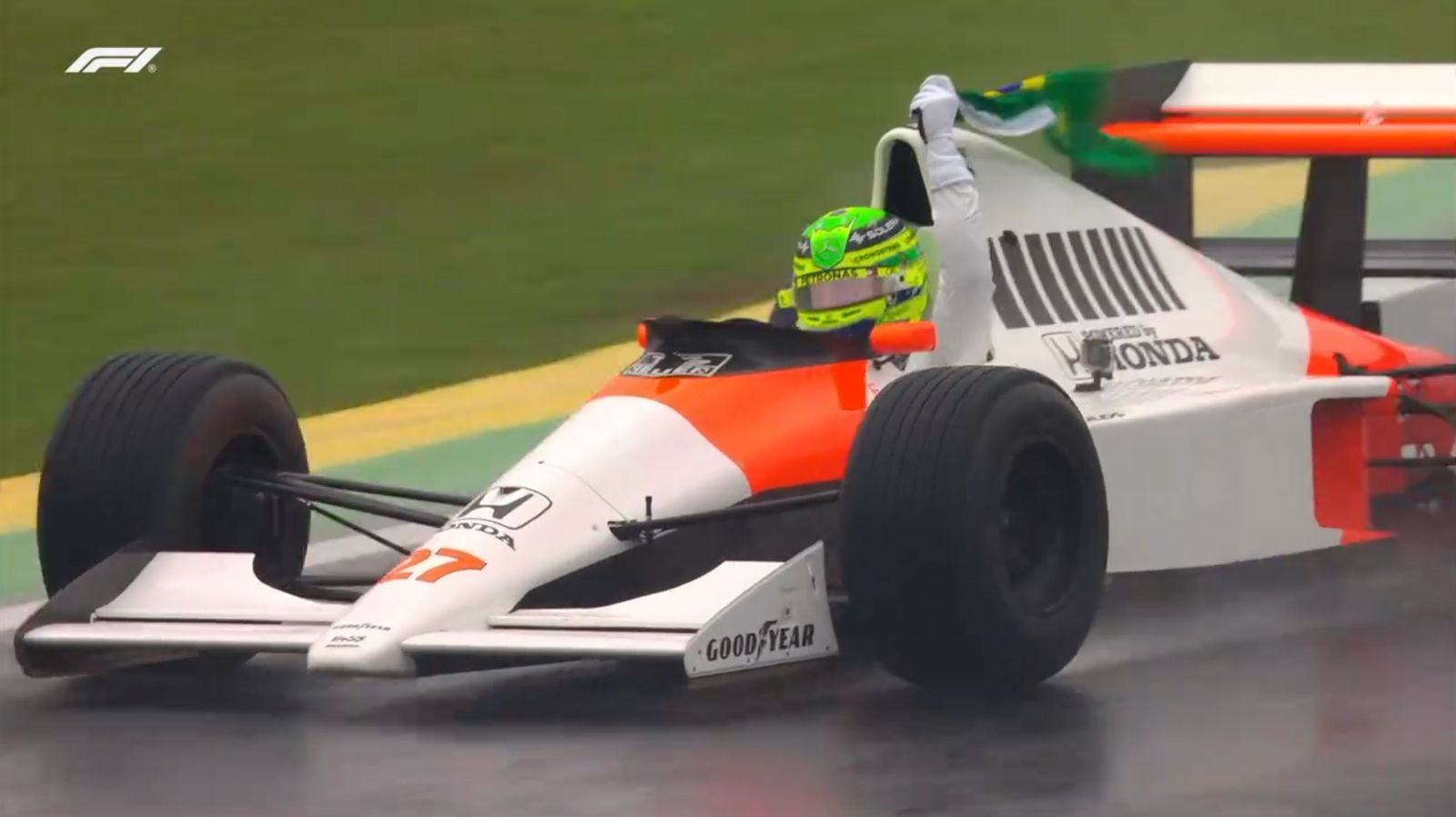 F1: Veja as fotos de Hamilton pilotando a McLaren MP4/5B de Senna em Interlagos