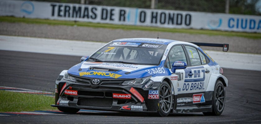 Vivacqua escala seis posições e garante P8 na segunda prova do TCR South America