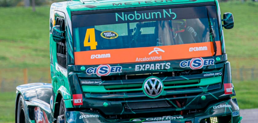 Felipe Giaffone lidera os dois primeiros treinos antes da decisão do título da Copa Truck em Goiânia