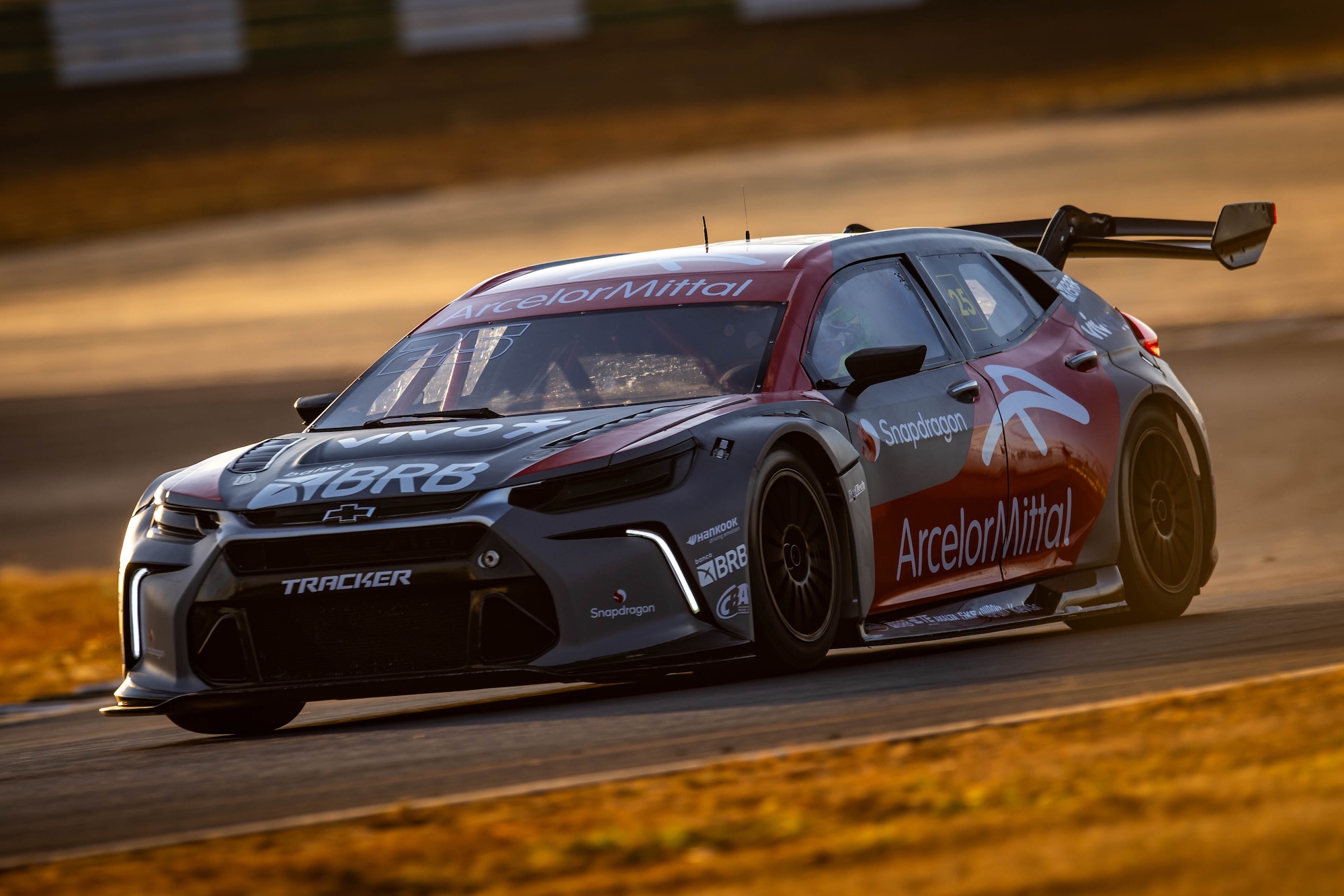 Fim de uma era: Stock Car dá adeus aos sedans após 45 anos de história