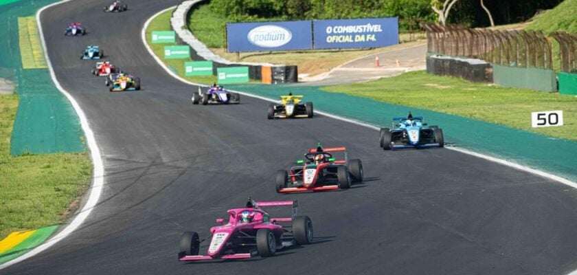 F4 Brasil: Assista a corrida 2 da decisão do campeonato