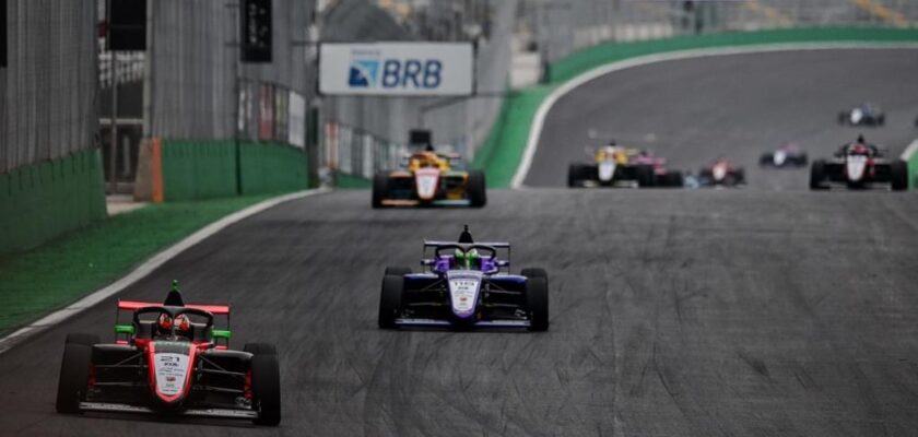 Em prova consistente, Alvaro Cho triunfa na corrida 2 da Fórmula 4 Brasil