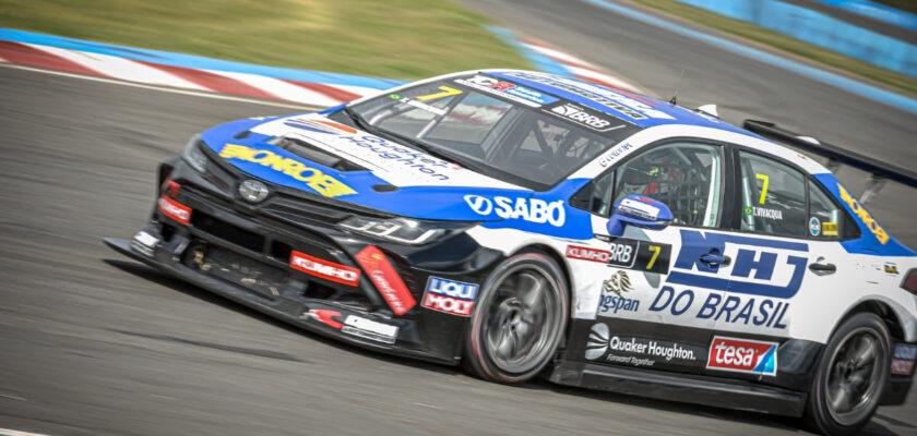 Thiago Vivacqua encerra temporada 2024 do TCR South America com top10