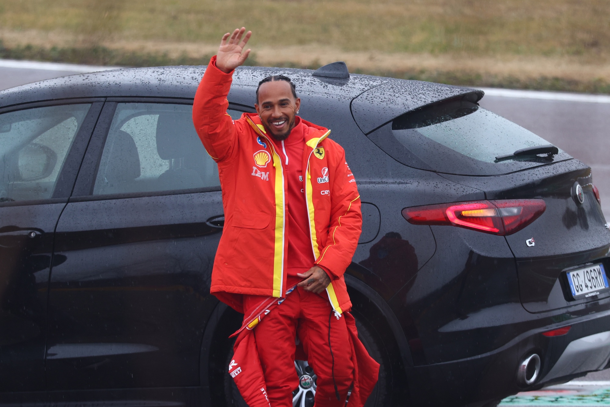 Galeria: Primeiras fotos de Hamilton pilotando uma Ferrari na Fórmula 1