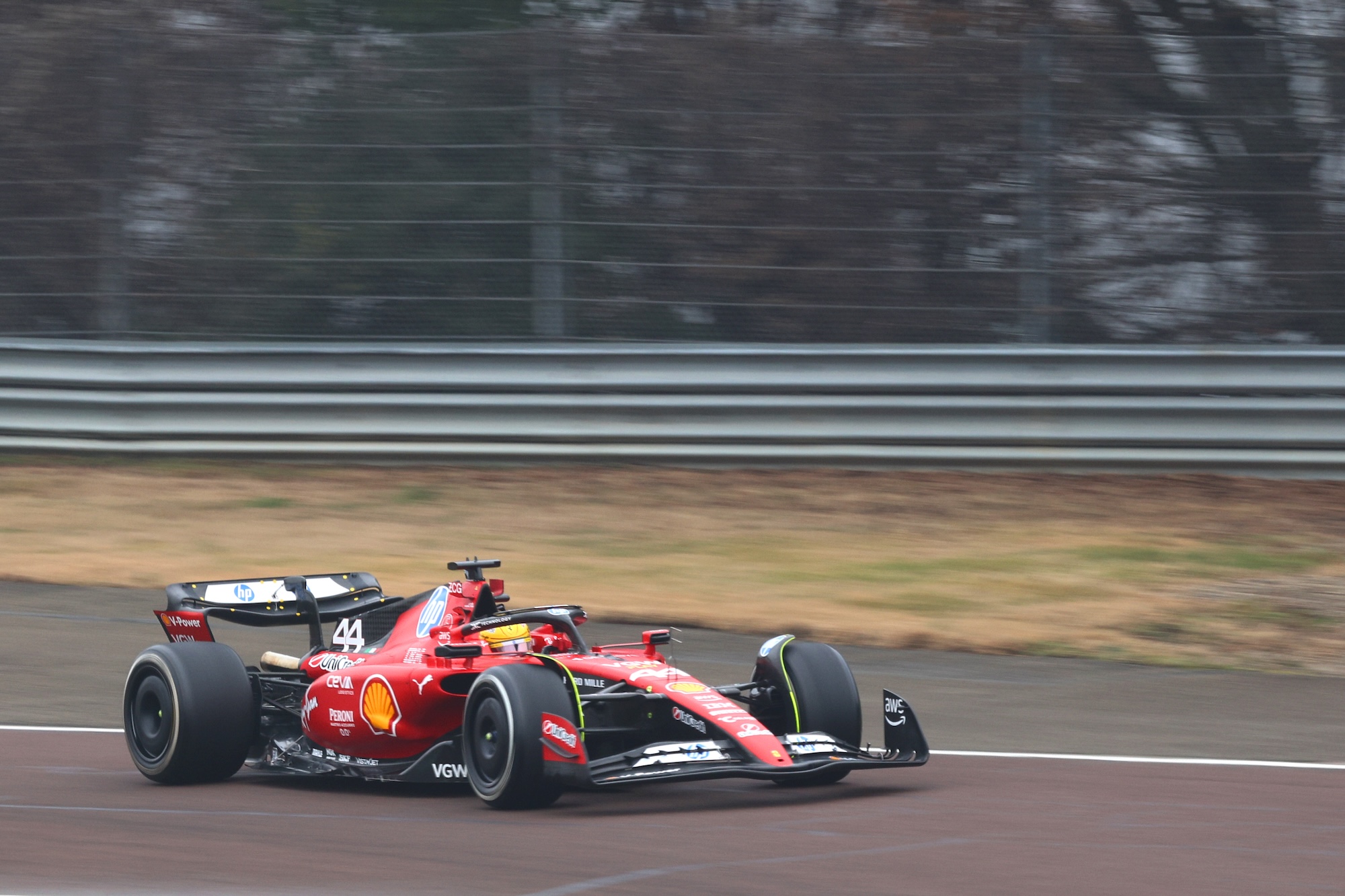 Galeria: Primeiras fotos de Hamilton pilotando uma Ferrari na Fórmula 1