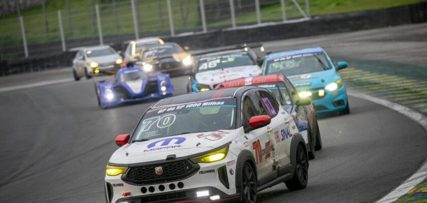 Pulse Abarth #70 da Equipe Manzini termina no terceiro lugar do pódio da categoria T2 na 1000 Milhas de Interlagos