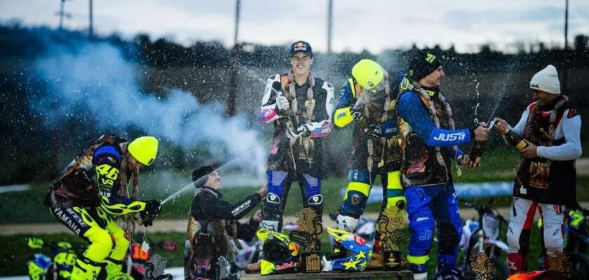 Diogo Moreira celebra vitória nos 100 km dos Campeões ao lado de Valentino Rossi