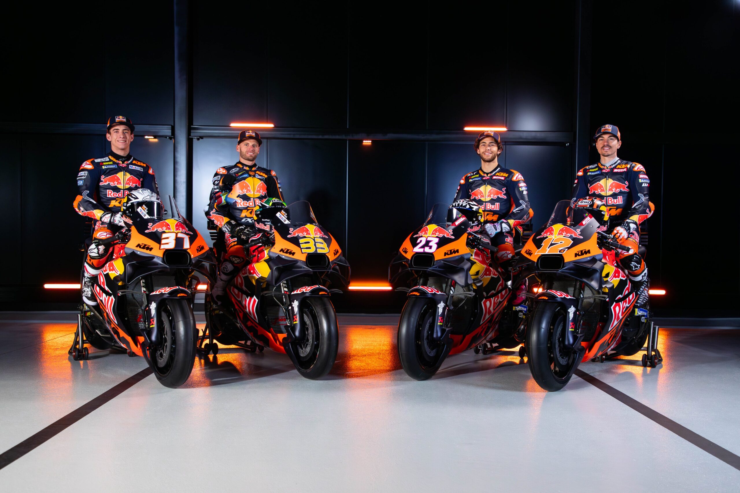 Lançamento KTM 2025 - Brad Binder e Pedro Acosta, Enea Bastianini e Maverick Viñales