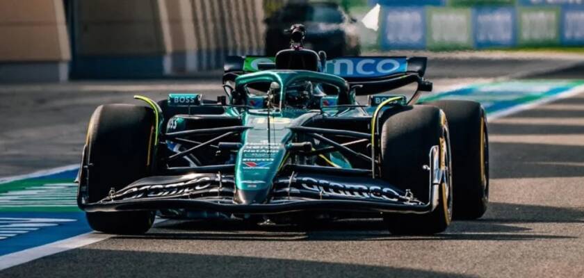 F1: Aston Martin faz primeiro teste de pista com o AMR25 no Bahrein